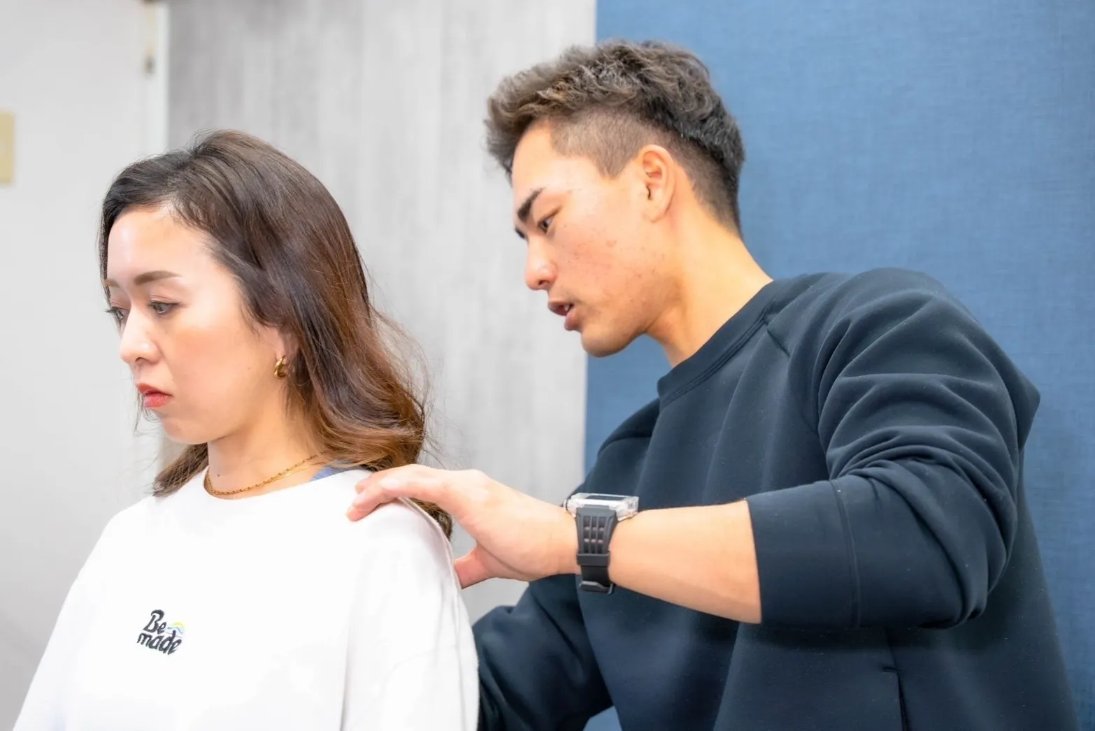 姿勢と身体の動きを確認するお客様